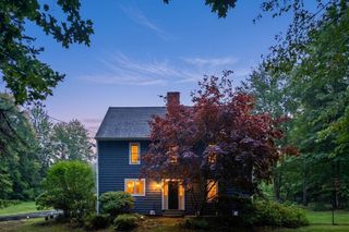 1488 Hatfield Road, Hopkinton, NH 03229
