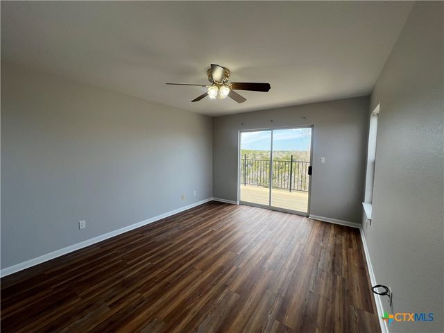 5899 Denmans Loop, Belton, TX 76513