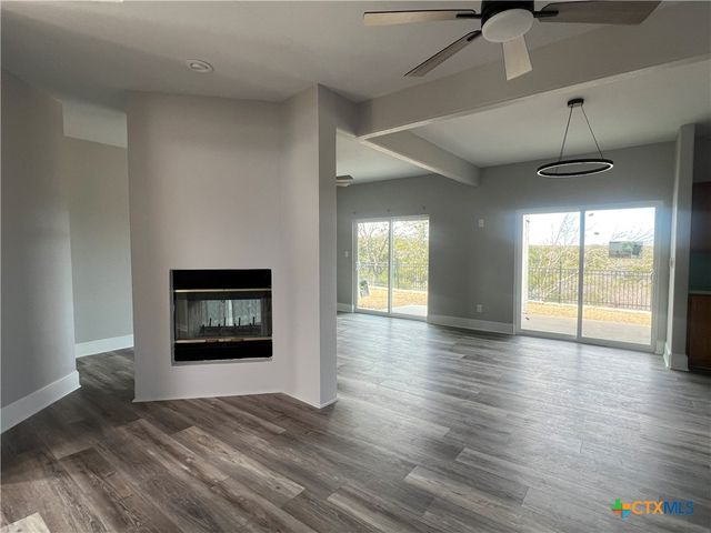 5899 Denmans Loop, Belton, TX 76513