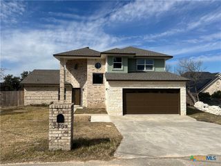 5899 Denmans Loop, Belton, TX 76513