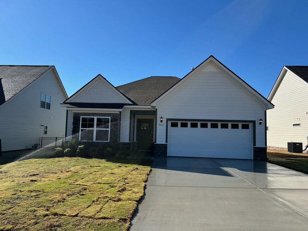 1009 Wiseman Farm Road, Fairview, TN 37062