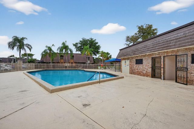 2692 NW 99th Avenue 2692, Coral Springs, FL 33065