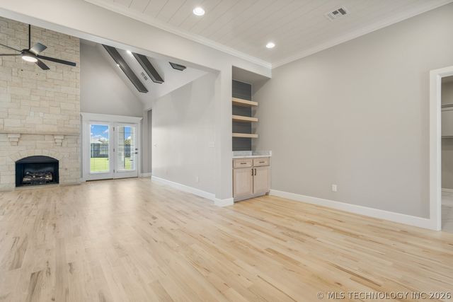 6705 S Fir Avenue, Broken Arrow, OK 74011