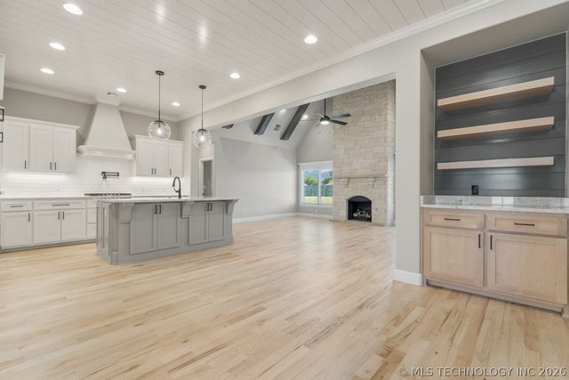 6705 S Fir Avenue, Broken Arrow, OK 74011