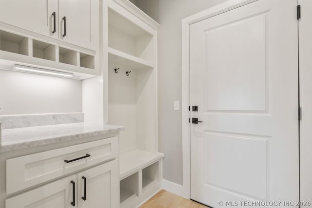 6705 S Fir Avenue, Broken Arrow, OK 74011