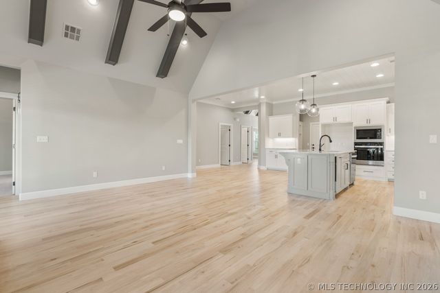 6705 S Fir Avenue, Broken Arrow, OK 74011