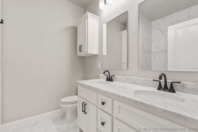 6705 S Fir Avenue, Broken Arrow, OK 74011