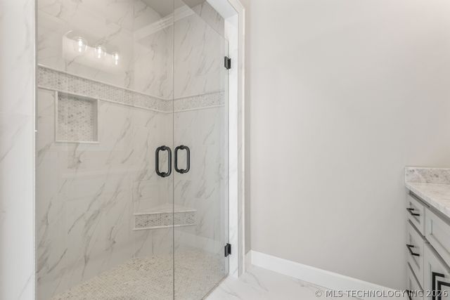 6705 S Fir Avenue, Broken Arrow, OK 74011