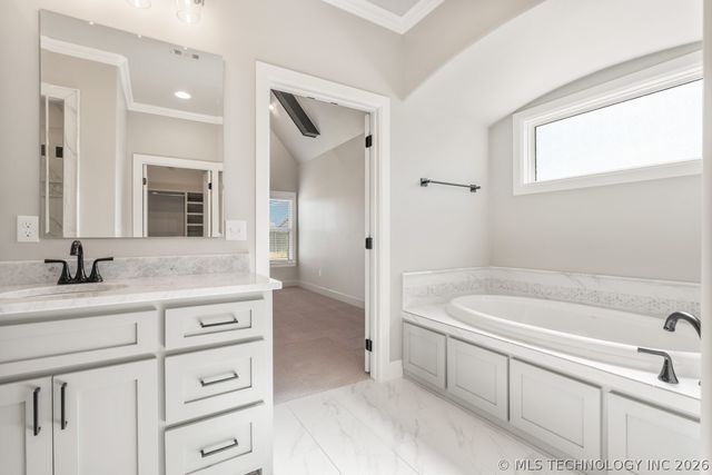 6705 S Fir Avenue, Broken Arrow, OK 74011