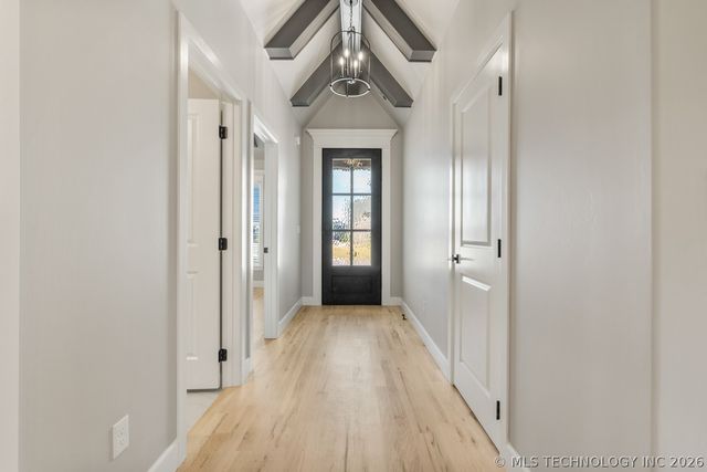 6705 S Fir Avenue, Broken Arrow, OK 74011