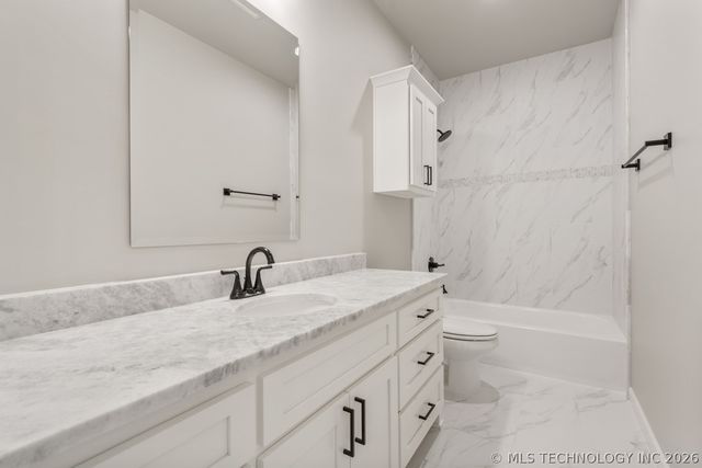 6705 S Fir Avenue, Broken Arrow, OK 74011