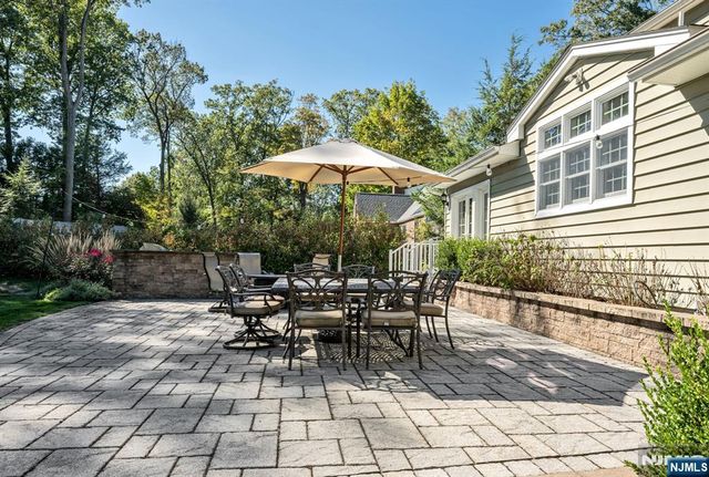 525 Pines Lake Drive, Wayne, NJ 07470