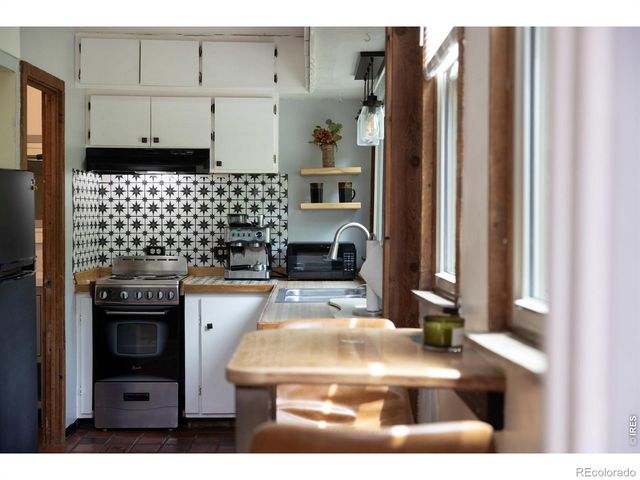 279 Switzerland Park Road, Boulder, CO 80302