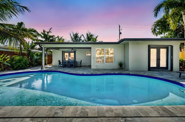 2277 SE 15th St, Pompano Beach, FL 33062