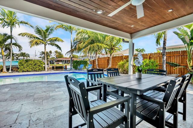 2277 SE 15th St, Pompano Beach, FL 33062