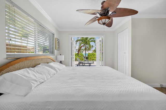 2277 SE 15th St, Pompano Beach, FL 33062