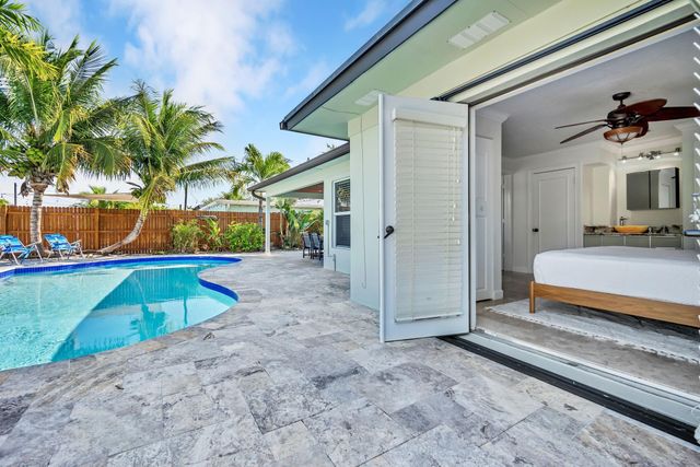 2277 SE 15th St, Pompano Beach, FL 33062