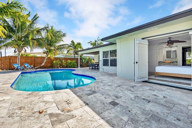 2277 SE 15th St, Pompano Beach, FL 33062