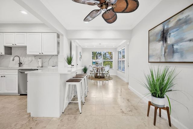 2277 SE 15th St, Pompano Beach, FL 33062