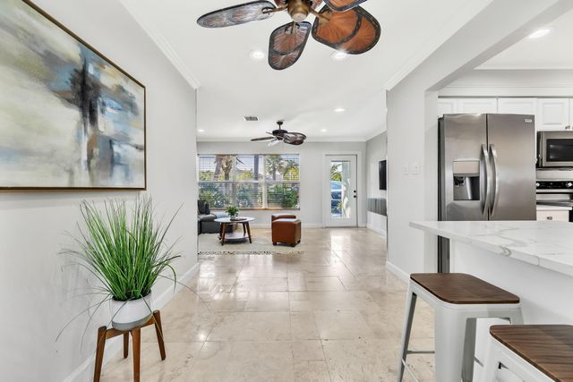 2277 SE 15th St, Pompano Beach, FL 33062