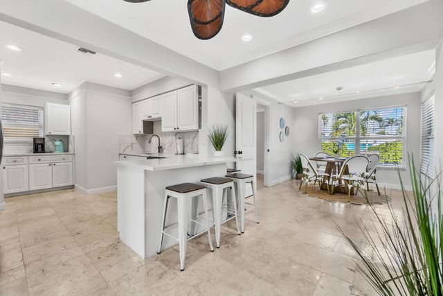 2277 SE 15th St, Pompano Beach, FL 33062