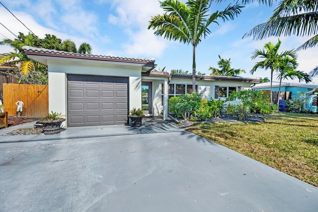 2277 SE 15th St, Pompano Beach, FL 33062