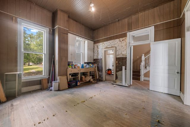 1851 Main St, Lynnville, TN 38472