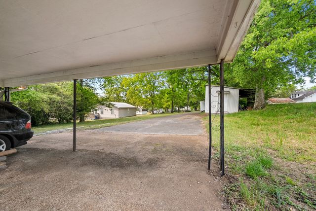 1851 Main St, Lynnville, TN 38472