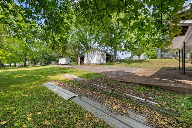 1851 Main St, Lynnville, TN 38472