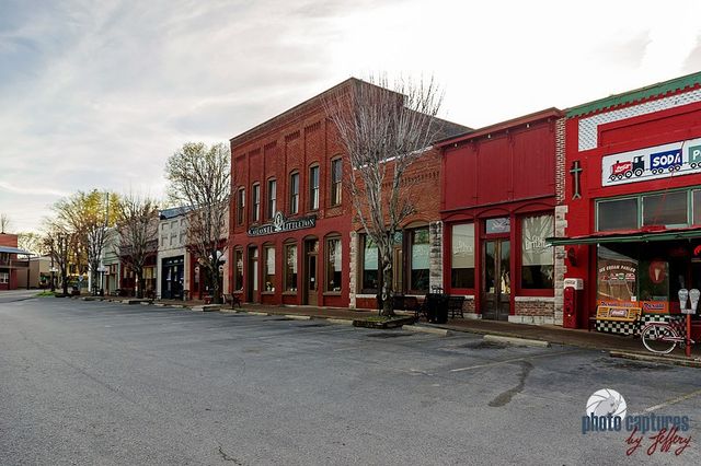 1851 Main St, Lynnville, TN 38472