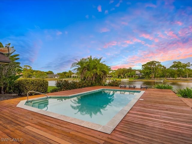154 Cajeput DR, Naples, FL 34108