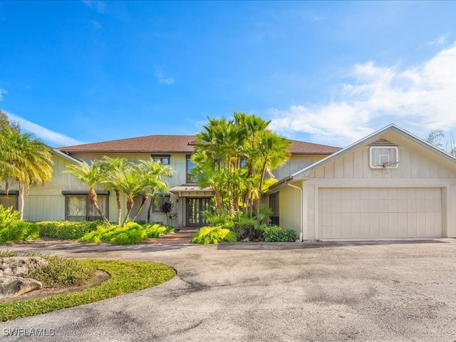 154 Cajeput DR, Naples, FL 34108