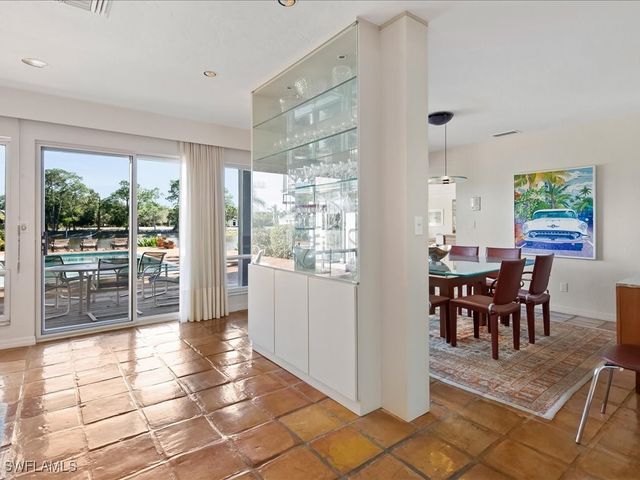 154 Cajeput DR, Naples, FL 34108