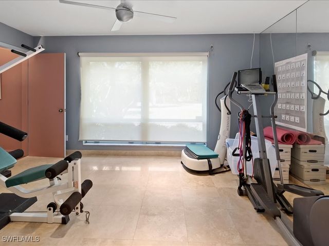 154 Cajeput DR, Naples, FL 34108