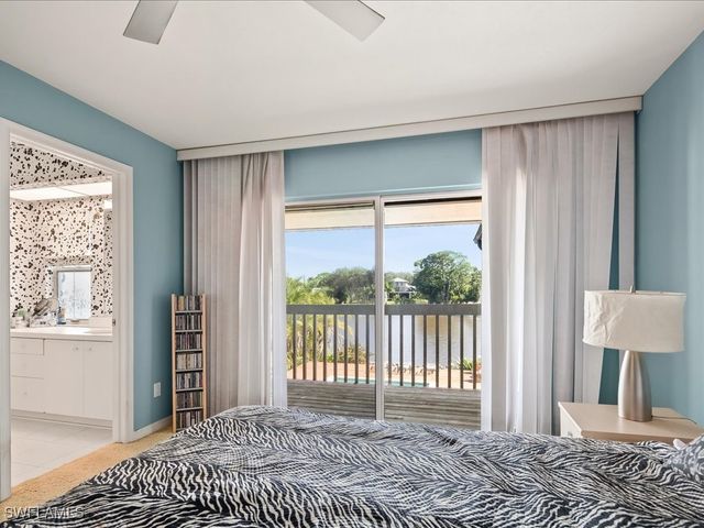 154 Cajeput DR, Naples, FL 34108