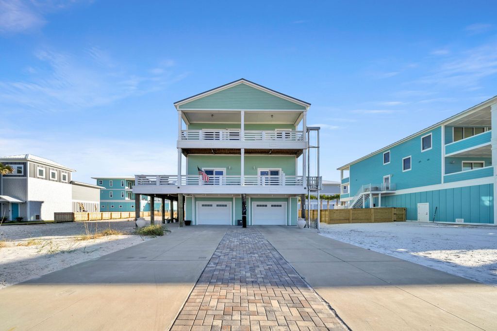 7555 WHITE SANDS Boulevard, Navarre, FL 32566