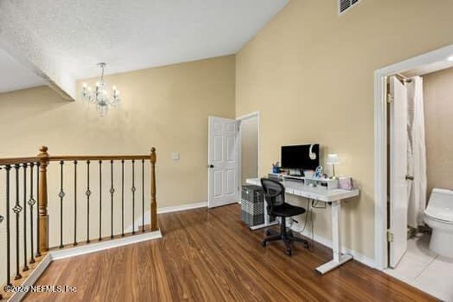 2201 E CHALLENGER Court E 2201, Jacksonville, FL 32233