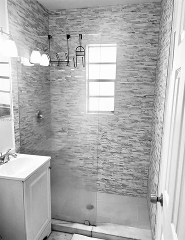 1526 Pennsylvania Ave 15, Miami Beach, FL 33139