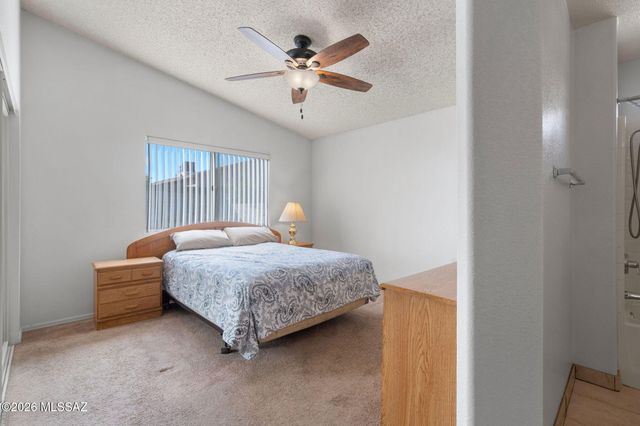 8986 E Weyburn Drive, Tucson, AZ 85730