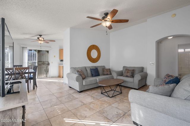 8986 E Weyburn Drive, Tucson, AZ 85730