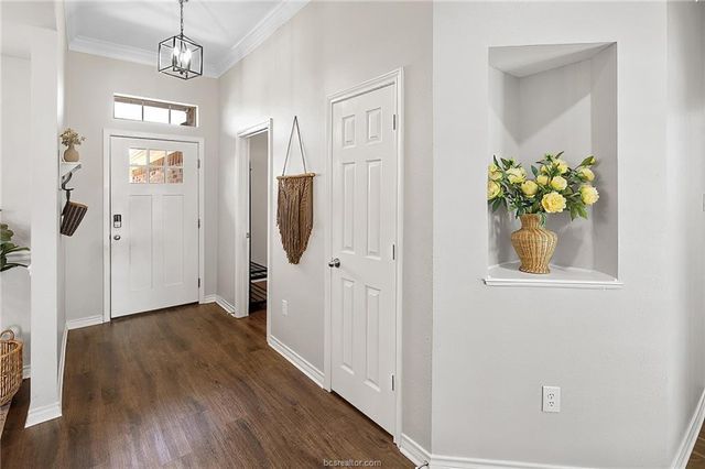 2524 Willow Bend Drive, Bryan, TX 77802