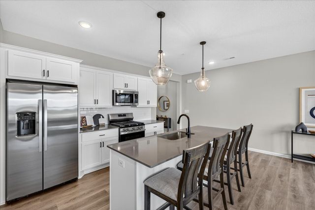 19946 Hunters Ridge, Corcoran, MN 55374