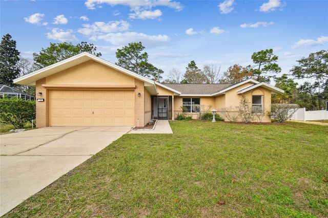 11 CARNATION COURT E, Homosassa, FL 34446