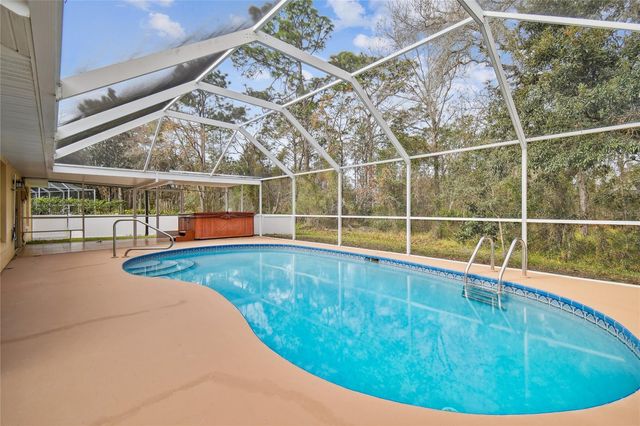 11 CARNATION COURT E, Homosassa, FL 34446