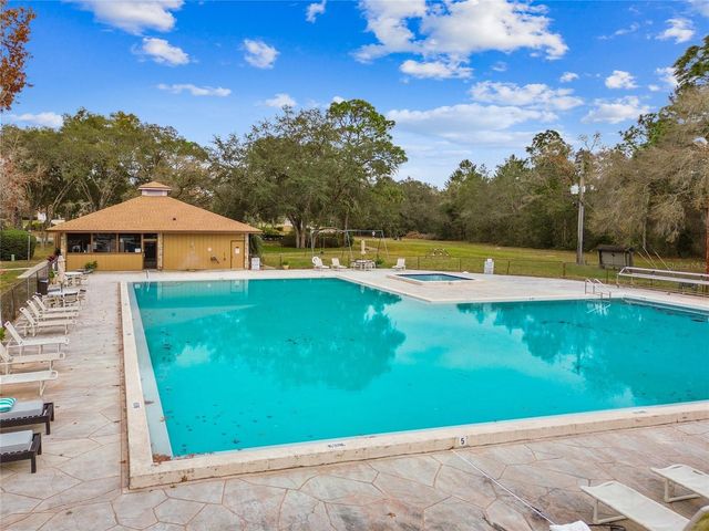 11 CARNATION COURT E, Homosassa, FL 34446