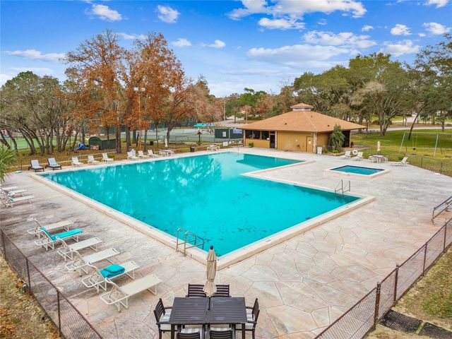 11 CARNATION COURT E, Homosassa, FL 34446