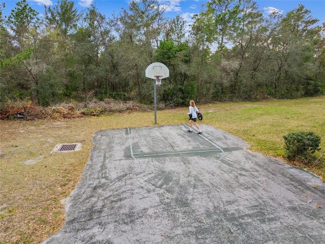 11 CARNATION COURT E, Homosassa, FL 34446