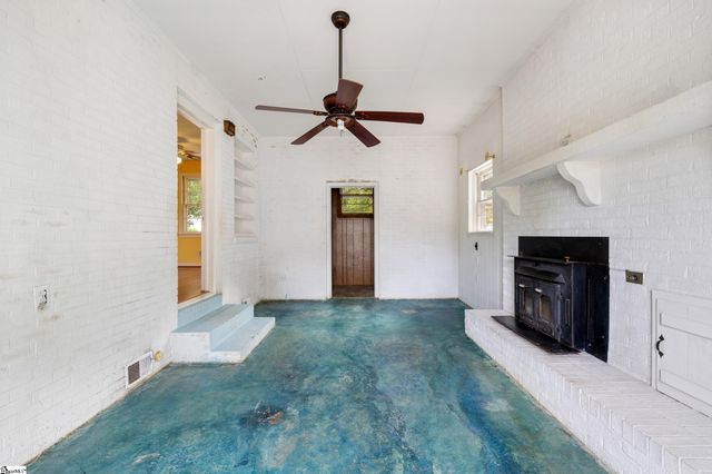 11 Picadilly Street, Taylors, SC 29687