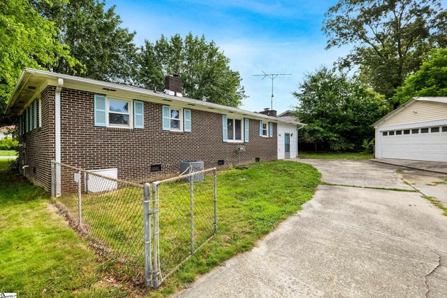 11 Picadilly Street, Taylors, SC 29687