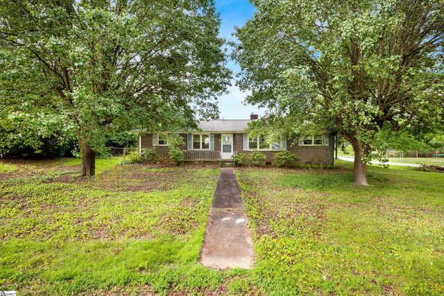 11 Picadilly Street, Taylors, SC 29687